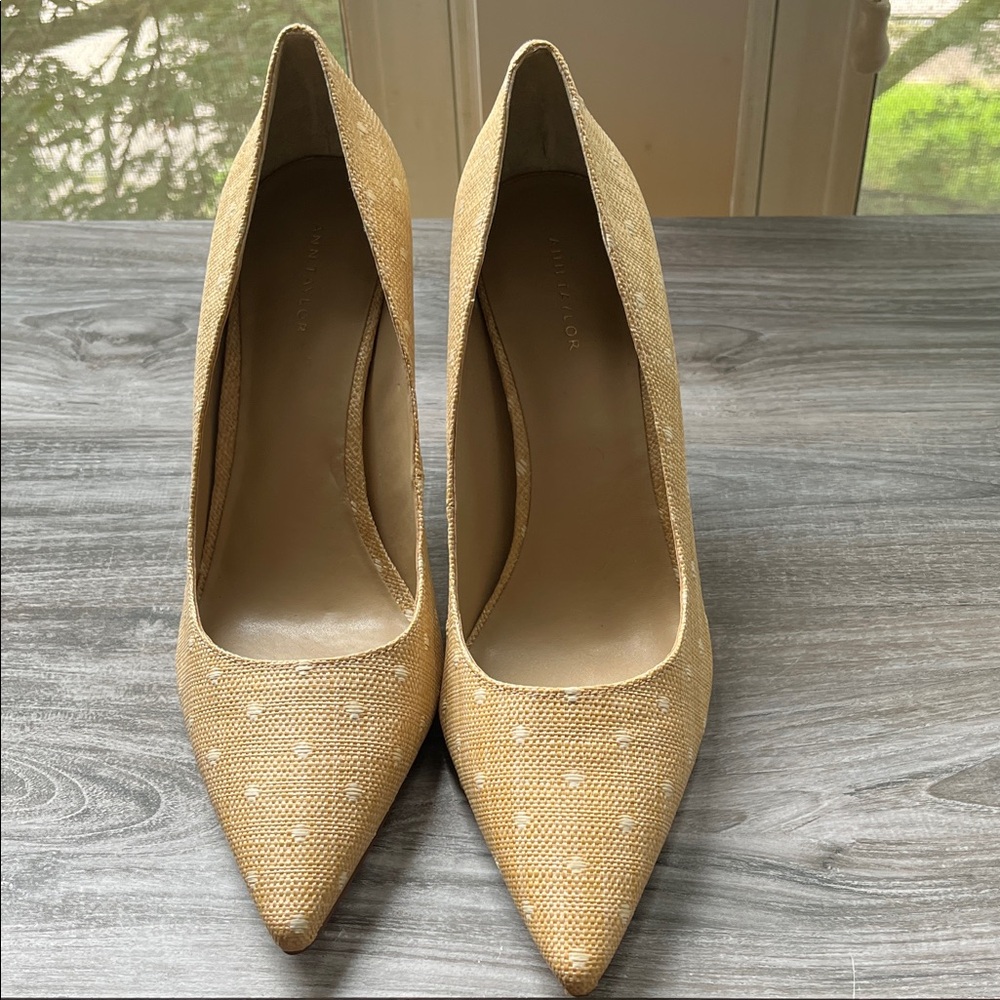 Ann Taylor Textured Tan Heels